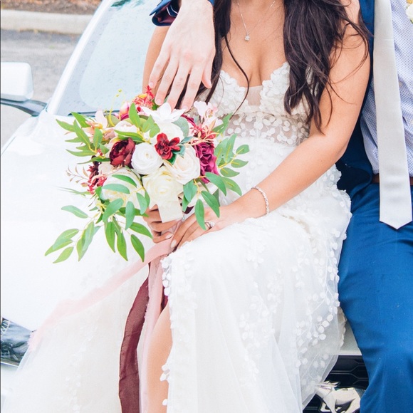 Wedding Dress - Picture 5 of 7